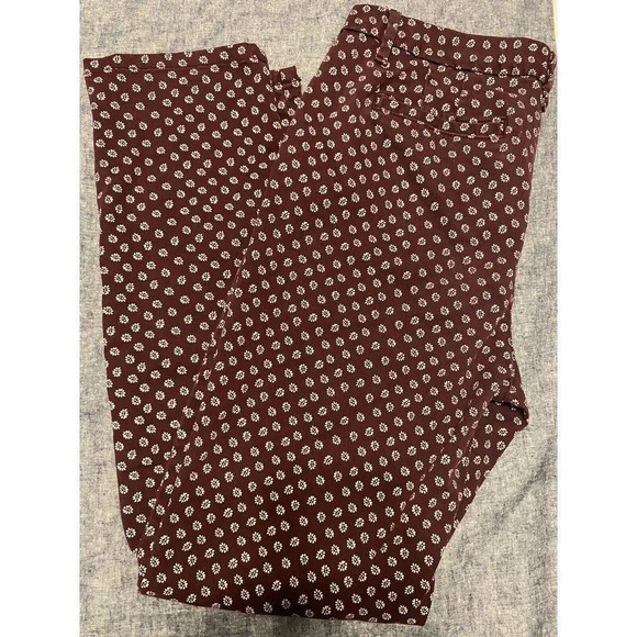 TOMMY HILFIGER PANTS- WOMENS- SIZE 8 - BURGUNDY -FLORAL DESIGN-PERFECT CONDITION - Picture 4 of 7